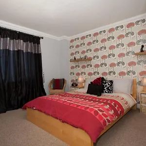 Riverbank View Three Bedroom With Free Parking York